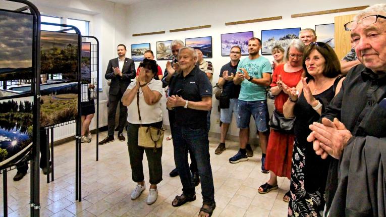 K zavěšení snímků posloužil 